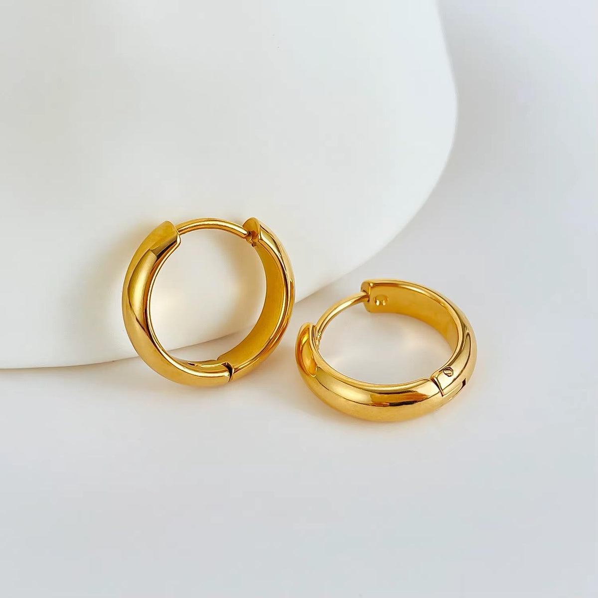 Golden Round Earrings